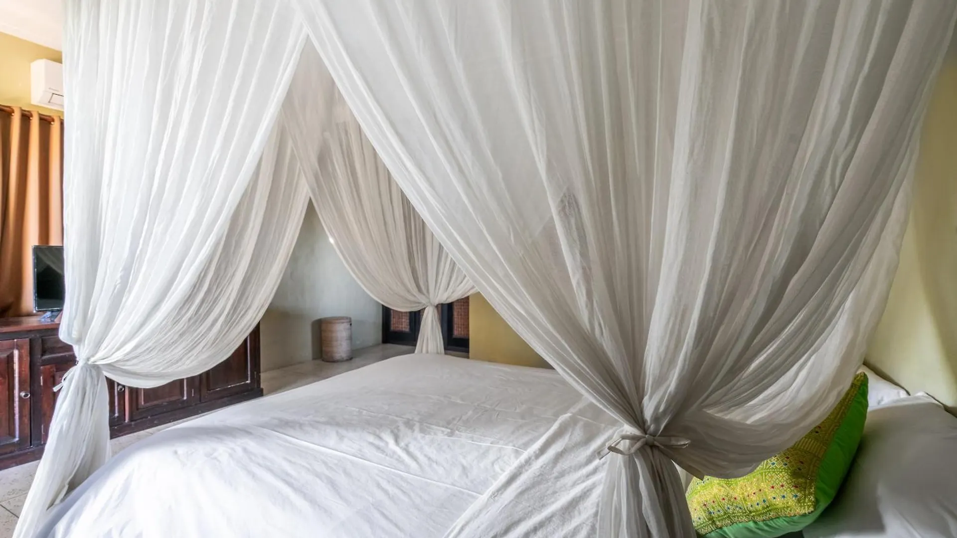 Bamboo Bali Villa 3 Seminyak